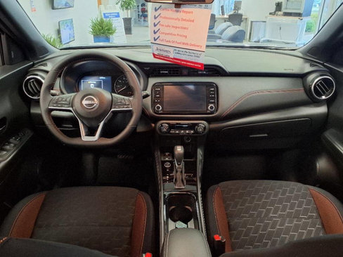 Used 2024 Nissan Kicks SR image 7