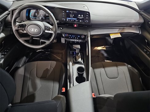 New 2025 Hyundai Elantra Sport image 9