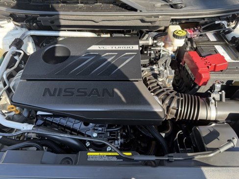 Used 2023 Nissan Rogue SV image 29