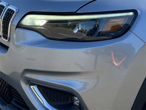 Used 2019 Jeep Cherokee Limited w/ Luxury Group image 28