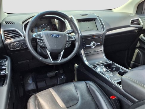 Used 2019 Ford Edge Titanium w/ Cold Weather Package image 11