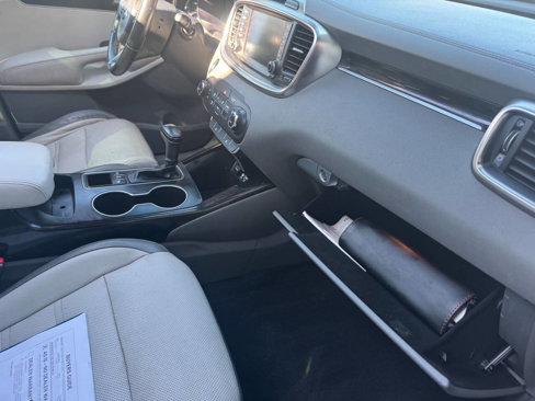 Used 2017 Kia Sorento SX image 34