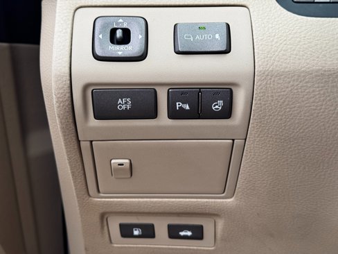 Used 2008 Lexus LS 460 image 18