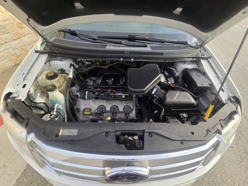 Used 2009 Ford Edge SEL image 15
