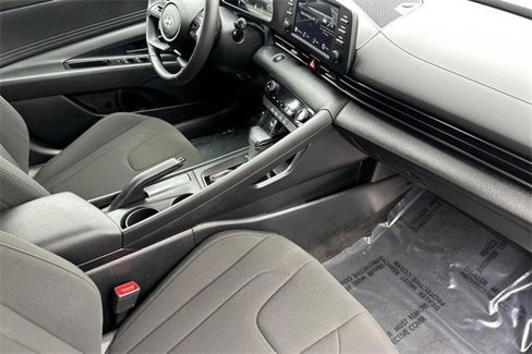 Used 2025 Hyundai Elantra Sport w/ Cargo Package image 16