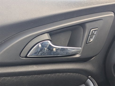 Used 2024 Chevrolet Malibu LT image 28