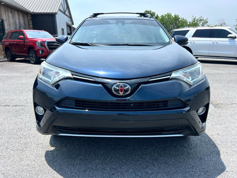 Used 2018 Toyota RAV4 XLE Premium image 8