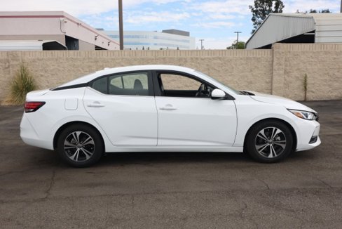 Used 2023 Nissan Sentra SV image 3