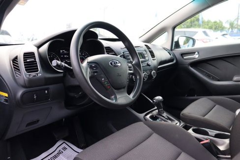 Used 2017 Kia Forte LX image 16