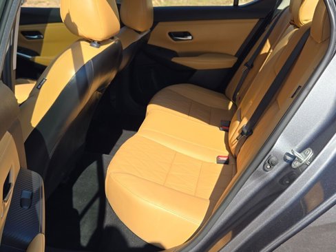 Used 2020 Nissan Sentra SV w/ SV Premium Package image 16