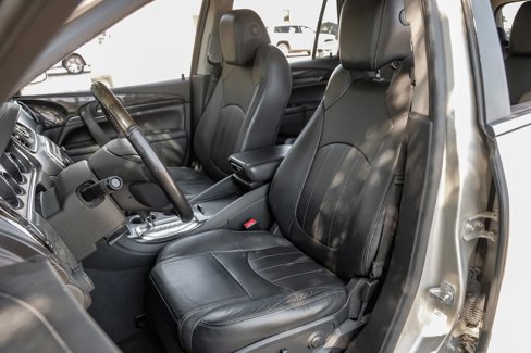 Used 2017 Buick Enclave Leather image 8