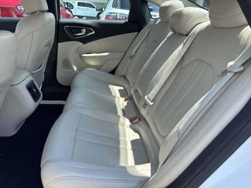 Used 2016 Chrysler 200 C w/ Navigation & Sound Group I image 10