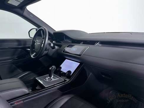 Used 2020 Land Rover Range Rover Evoque SE image 35