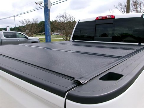 Used 2017 GMC Sierra 1500 Denali image 8