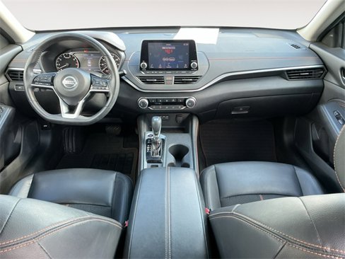 Used 2020 Nissan Altima 2.5 SR w/ Premium Package image 8