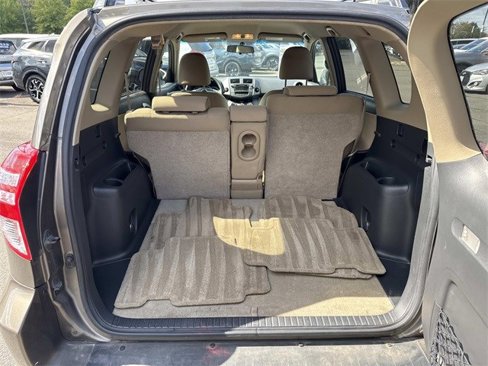 Used 2011 Toyota RAV4 2WD image 12
