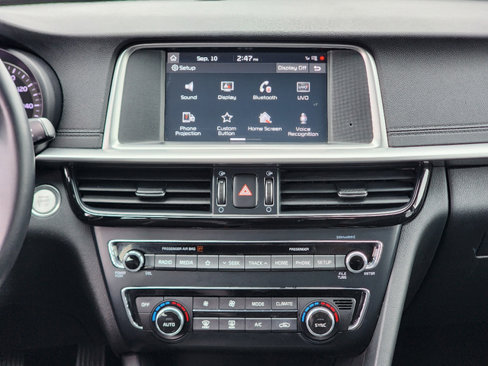 Used 2019 Kia Optima S w/ S Panoramic Sunroof Package image 3