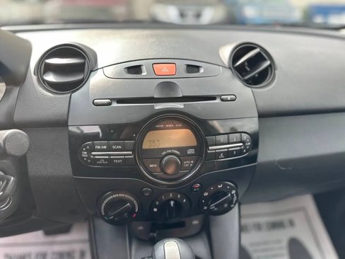Used 2013 MAZDA MAZDA2 Touring image 36