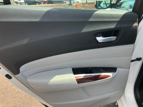 Used 2016 Acura TLX image 33