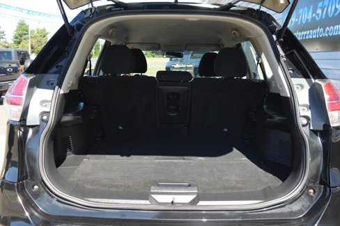 Used 2016 Nissan Rogue S image 9