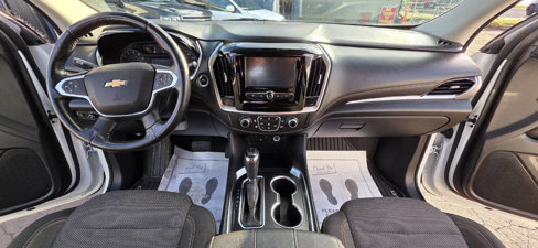 Used 2018 Chevrolet Traverse LT image 13