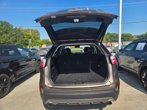 Used 2019 Ford Edge Titanium image 5