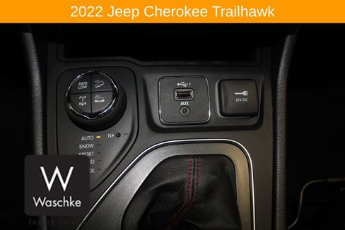 Used 2022 Jeep Cherokee Trailhawk w/ Trailer Tow Group image 32
