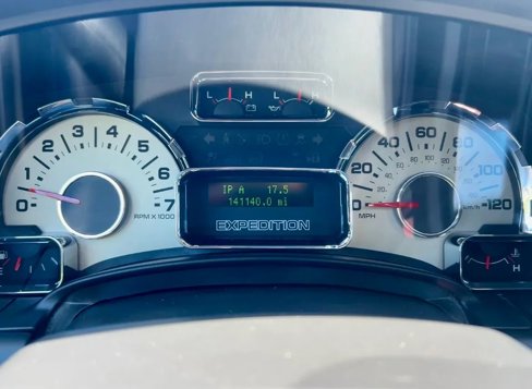 Used 2012 Ford Expedition Limited image 23