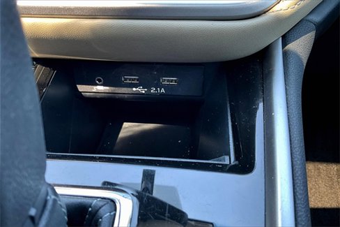 Used 2022 Subaru Outback Limited image 16