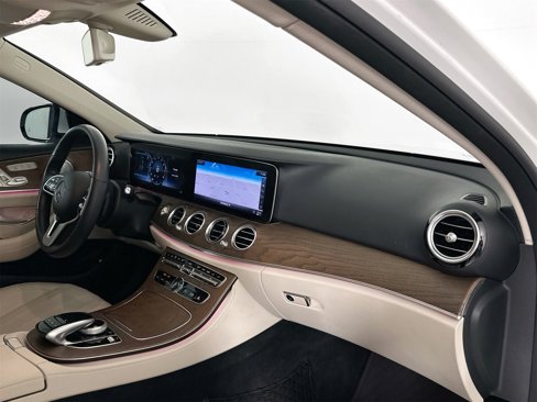 Used 2020 Mercedes-Benz E 350 4MATIC Sedan image 27