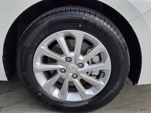 Used 2020 Hyundai Accent SEL image 8