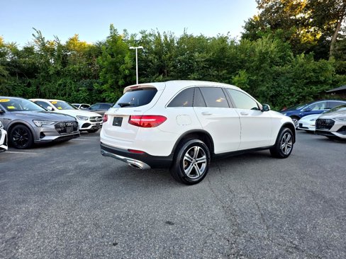 Used 2019 Mercedes-Benz GLC 300 4MATIC w/ Premium Package image 23