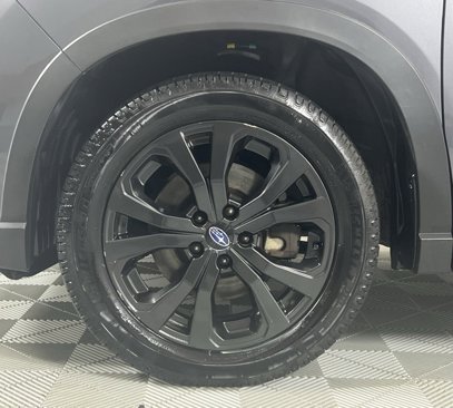 Used 2021 Subaru Forester Sport image 9