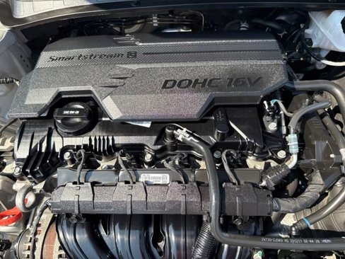Used 2023 Hyundai Elantra SEL image 27