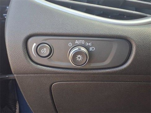 Used 2022 Chevrolet Malibu LT image 19