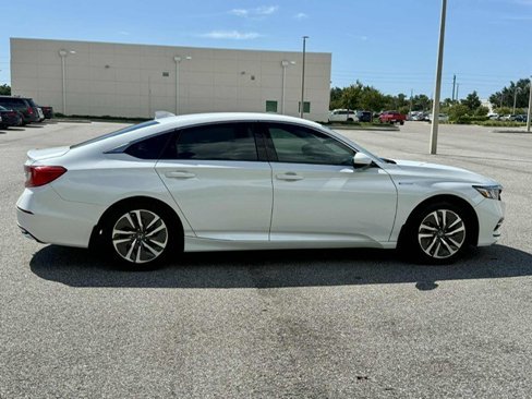 Used 2018 Honda Accord Hybrid image 2
