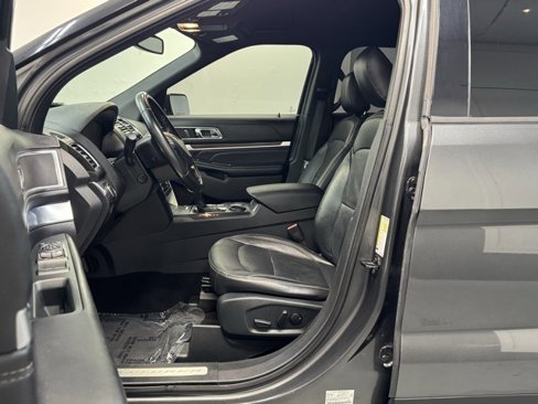 Used 2019 Ford Explorer Limited w/ Class III Trailer Tow Package image 13