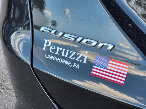 Used 2013 Ford Fusion Titanium image 4
