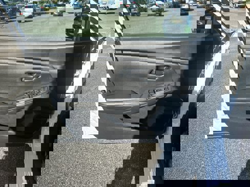 Used 2025 Nissan Sentra S image 10