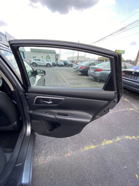 Used 2017 Nissan Altima 2.5 SR image 37