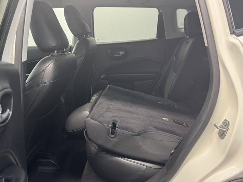 Used 2019 Jeep Compass Altitude image 33