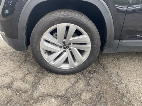 Used 2022 Volkswagen Atlas Cross Sport SE image 9