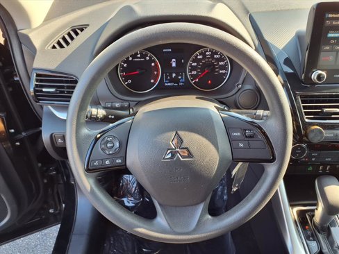 Used 2022 Mitsubishi Eclipse Cross LE image 13