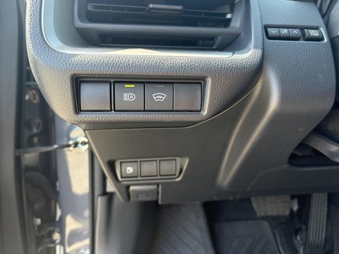 Used 2025 Toyota Prius LE image 13