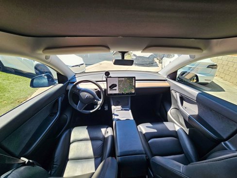 Used 2021 Tesla Model Y Performance image 7