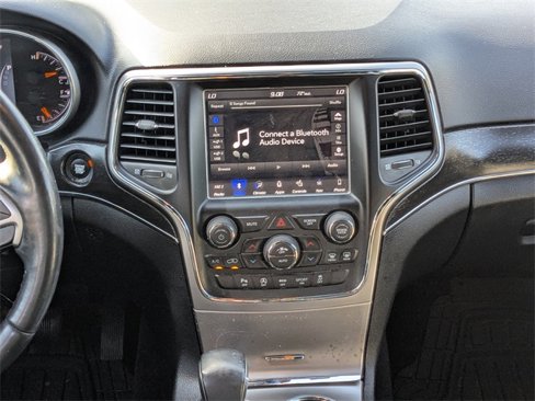 Used 2018 Jeep Grand Cherokee Limited image 20