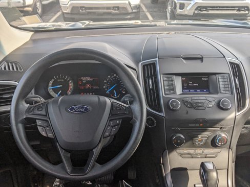 Used 2016 Ford Edge SE image 17