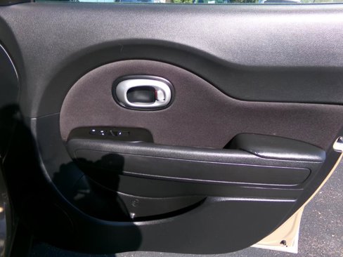 Used 2016 Kia Soul w/ Convenience Package image 25