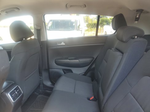 Used 2021 Kia Sportage LX image 10