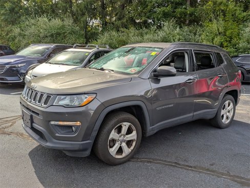 Used 2017 Jeep Compass Latitude w/ Popular Equipment Group image 5